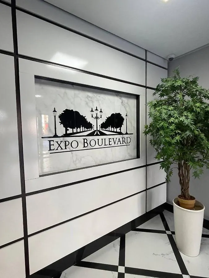 Lägenhet Ernaz Plus Apartments-Expo-Boulevard-6 Astana Kazakstan