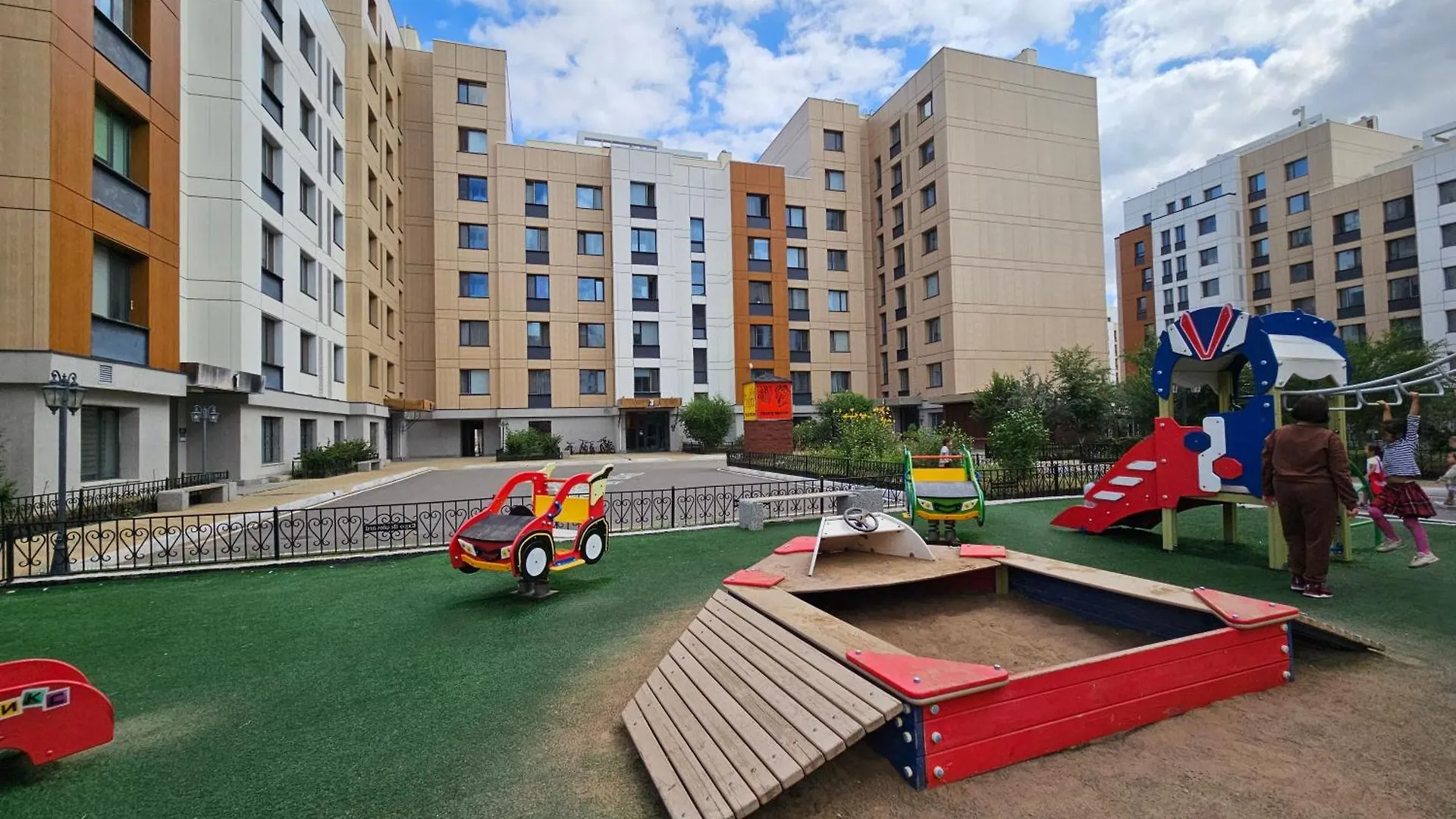Ernaz Plus Apartments-Expo-Boulevard-6 Астана