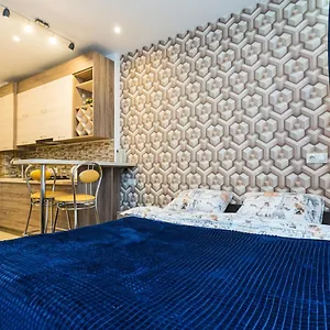 https://2-kn-romana-apartment.hotelslviv.net